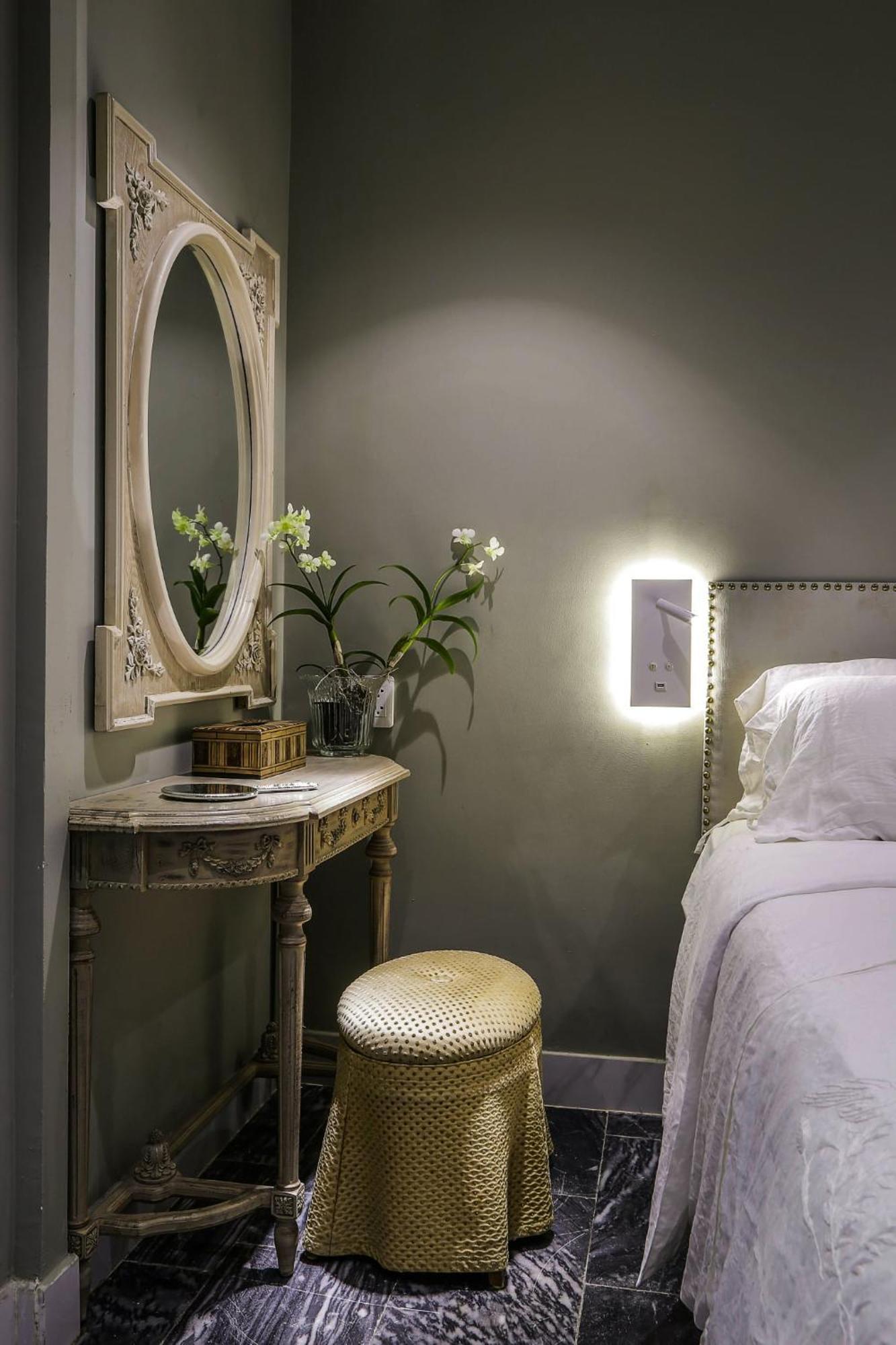 الشقق الفندقية مدينة هوشي منهفي  Bed In Town Saigon المظهر الخارجي الصورة